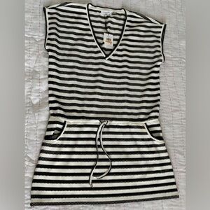 Calvin Klein Black & White Striped V-Neck Knit Top